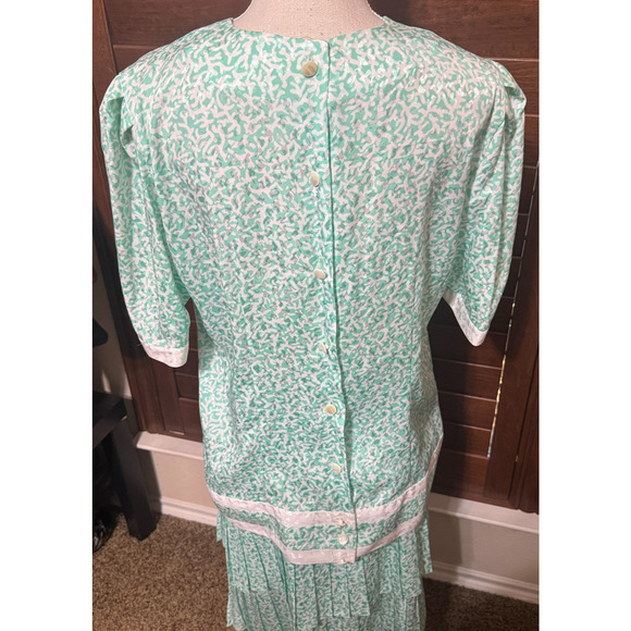 Vintage Maggy Boutique Skirt Set sz 12 Green White Satin 80s Pleated Tiered Midi - Picture 5 of 9